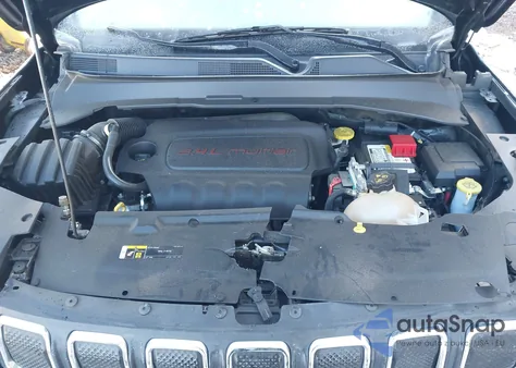 2022 Jeep Compass Latitude 4X4 from USA, damaged, VIN 3C4NJDBB9NT237525